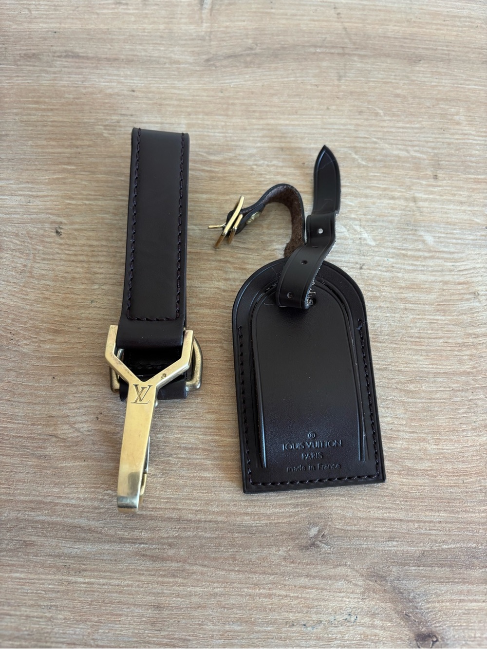Louis Vuitton Dark Brown Leather Damier luggage strap and id tag